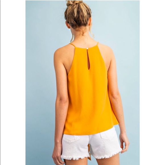 🛍NEW! Front Tie Top in Yellow! - Picture 3 of 4